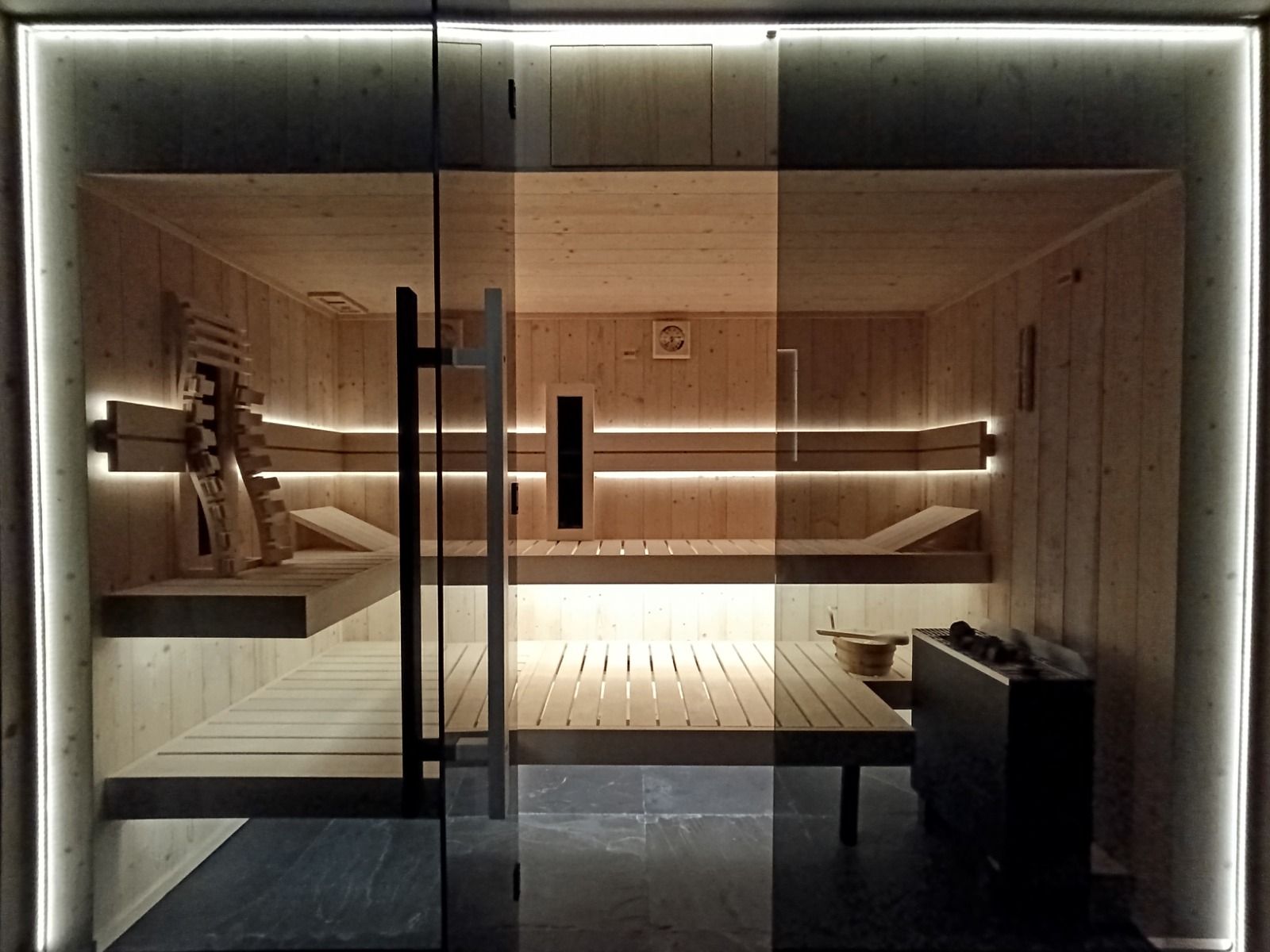 Finská sauna v hotelových lázních